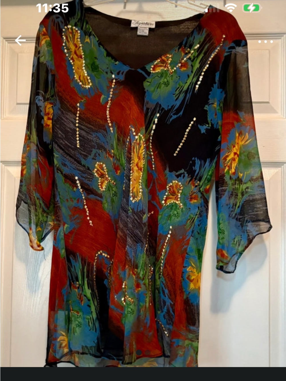 Plus Size 1X Embellished Floral Tunic Top by Express-Gold Accents